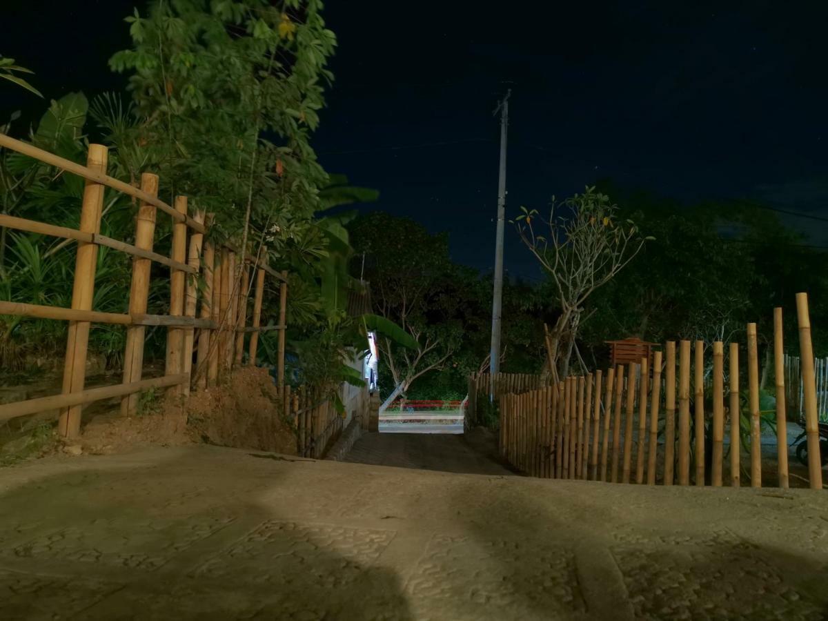 Kamasan Cottage By Reccoma Toyapakeh Luaran gambar